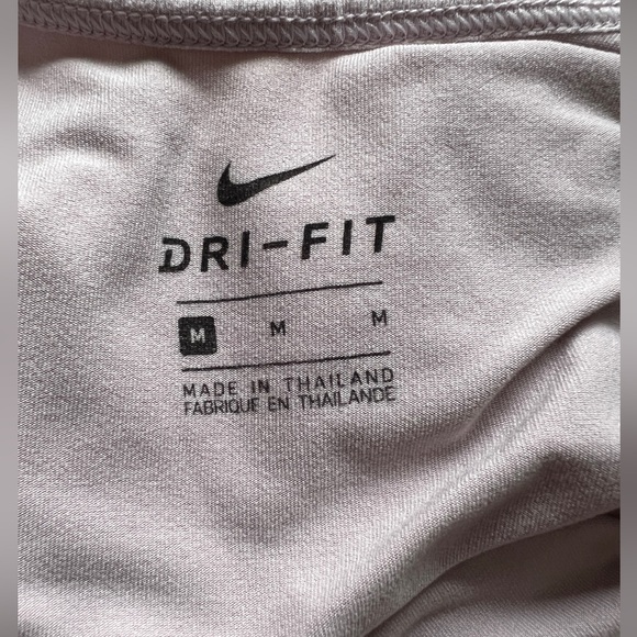 Nike Key-hole DRI-FIT Tank - Picture 4 of 6